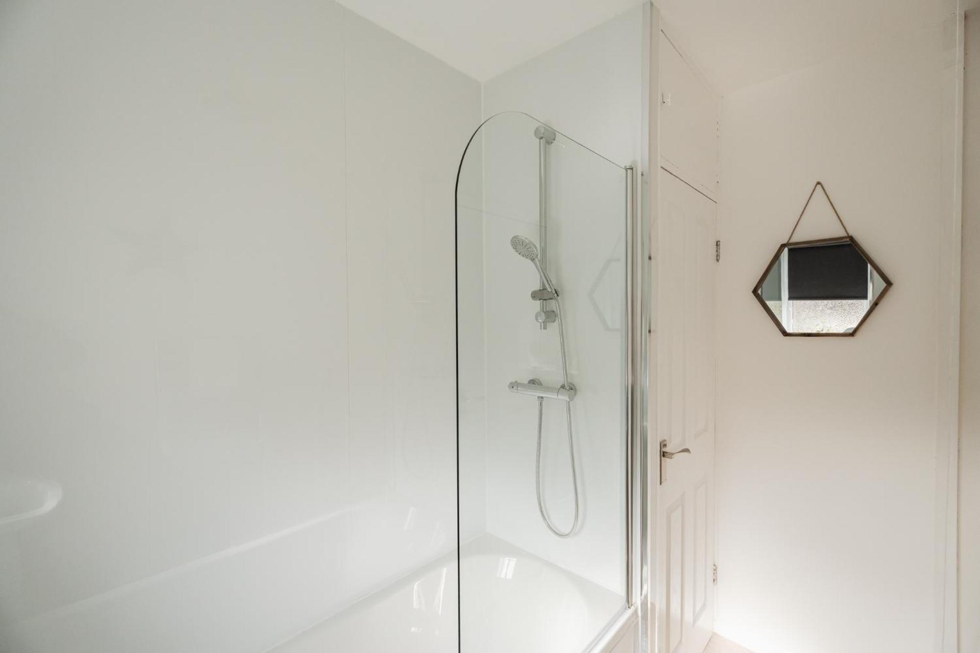 Barnaby House By Horizon Stays South Bank Exterior photo